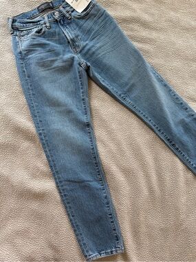 Abercrombie & Fitch High-Rise Slim Straight Jeans in Medium Blue